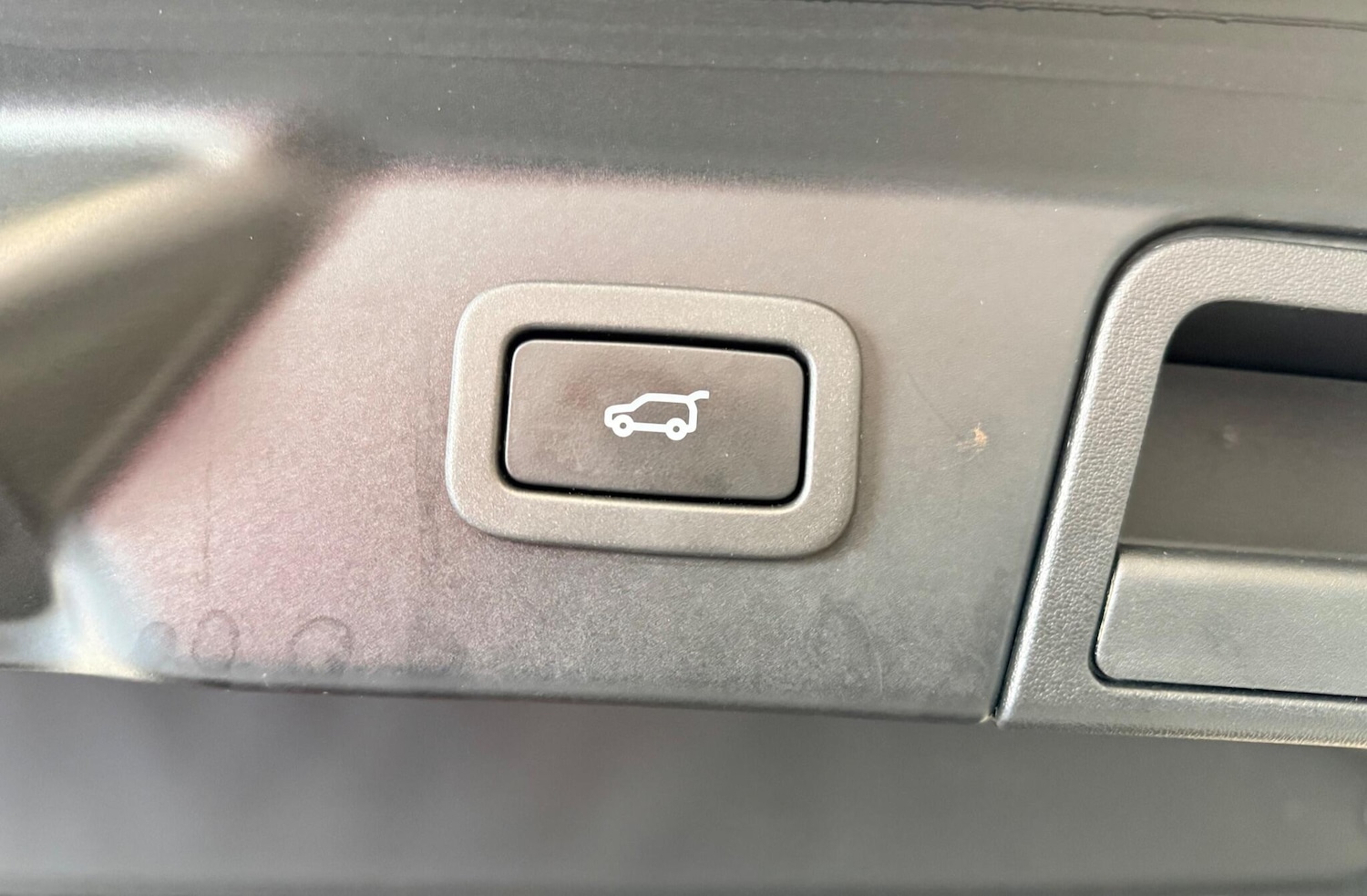 Used Land Rover Range Rover Velar 2017 for sale - 76612976: Photo 18