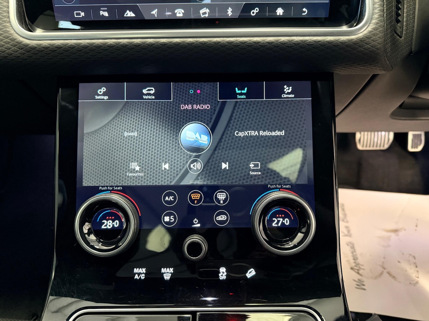 Used Land Rover Range Rover Velar 2017 for sale - 76612976: Photo 29