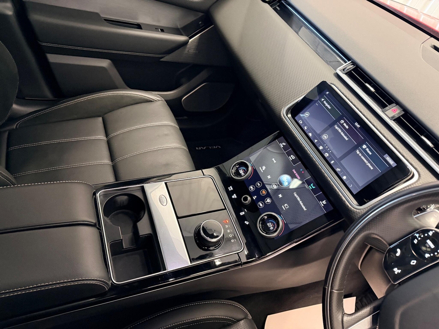 Used Land Rover Range Rover Velar 2017 for sale - 76612976: Photo 31