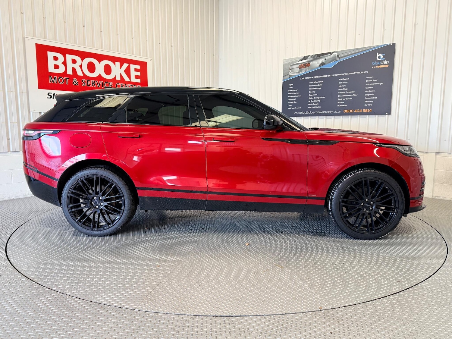 Used Land Rover Range Rover Velar 2017 for sale - 76612976: Photo 6