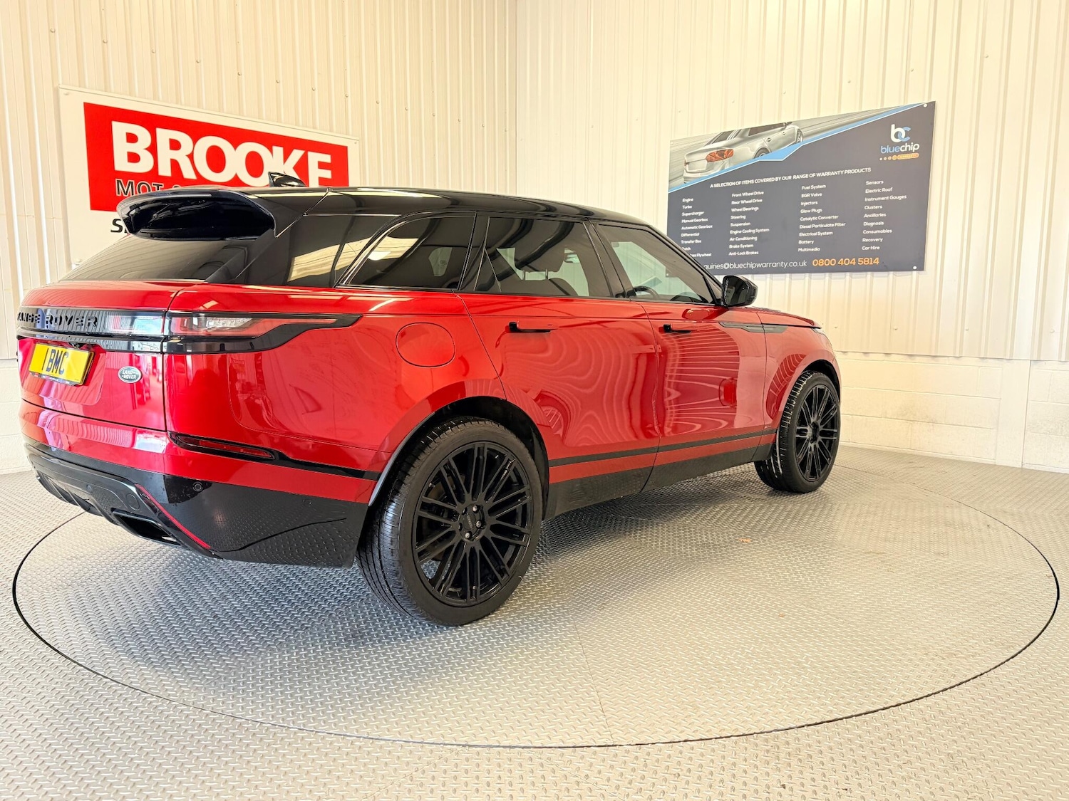 Used Land Rover Range Rover Velar 2017 for sale - 76612976: Photo 7