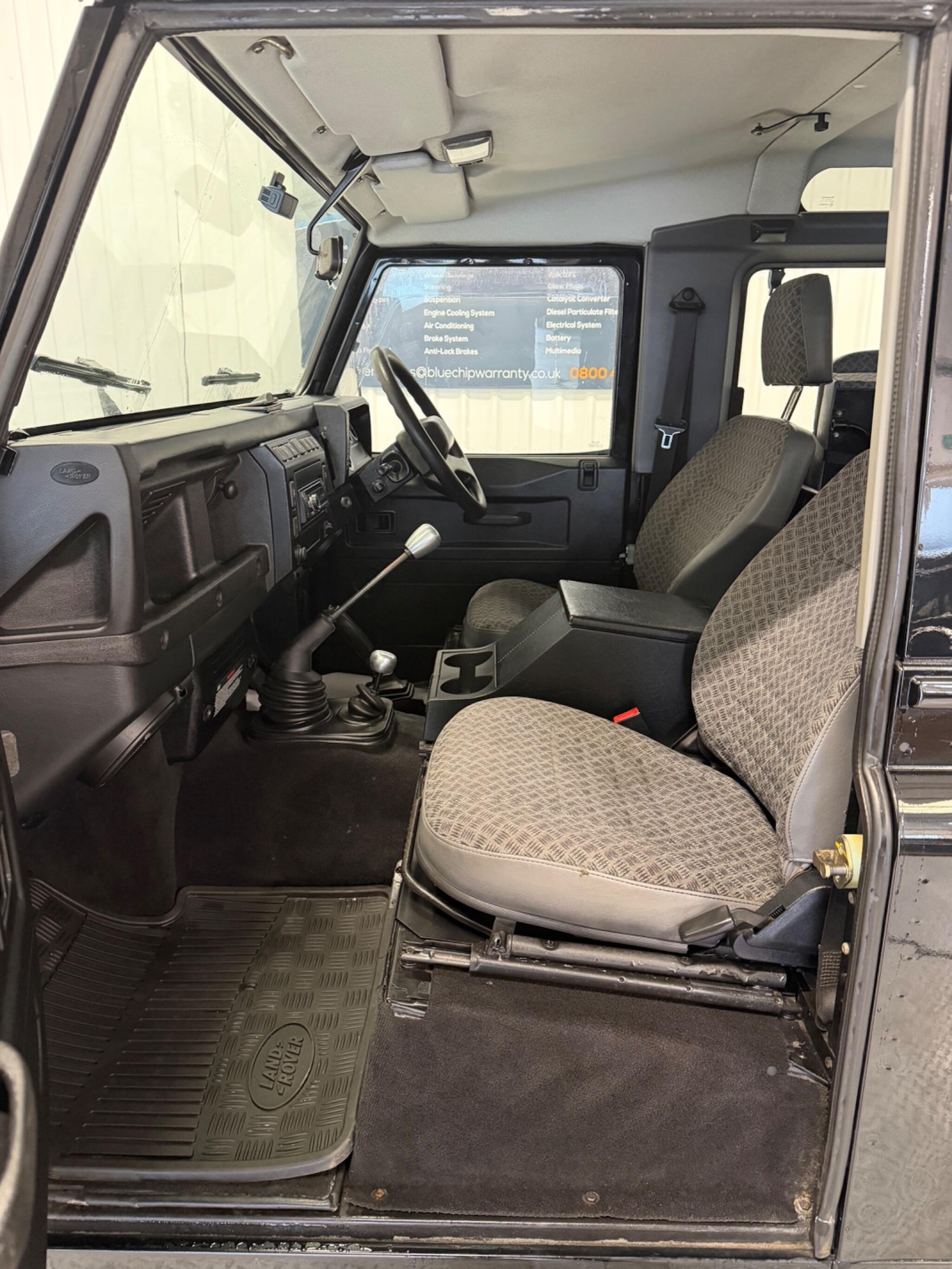 Used Land Rover Defender 90 for sale - 77510220: Photo 13