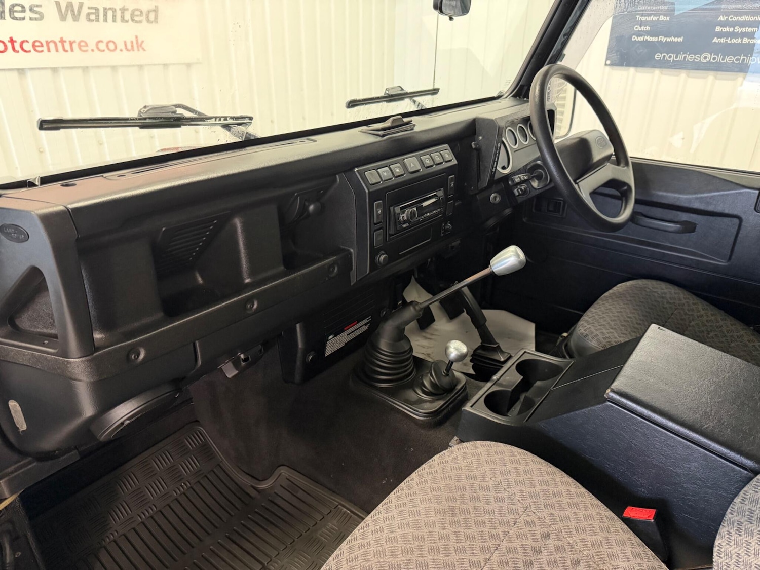 Used Land Rover Defender 90 for sale - 77510220: Photo 14
