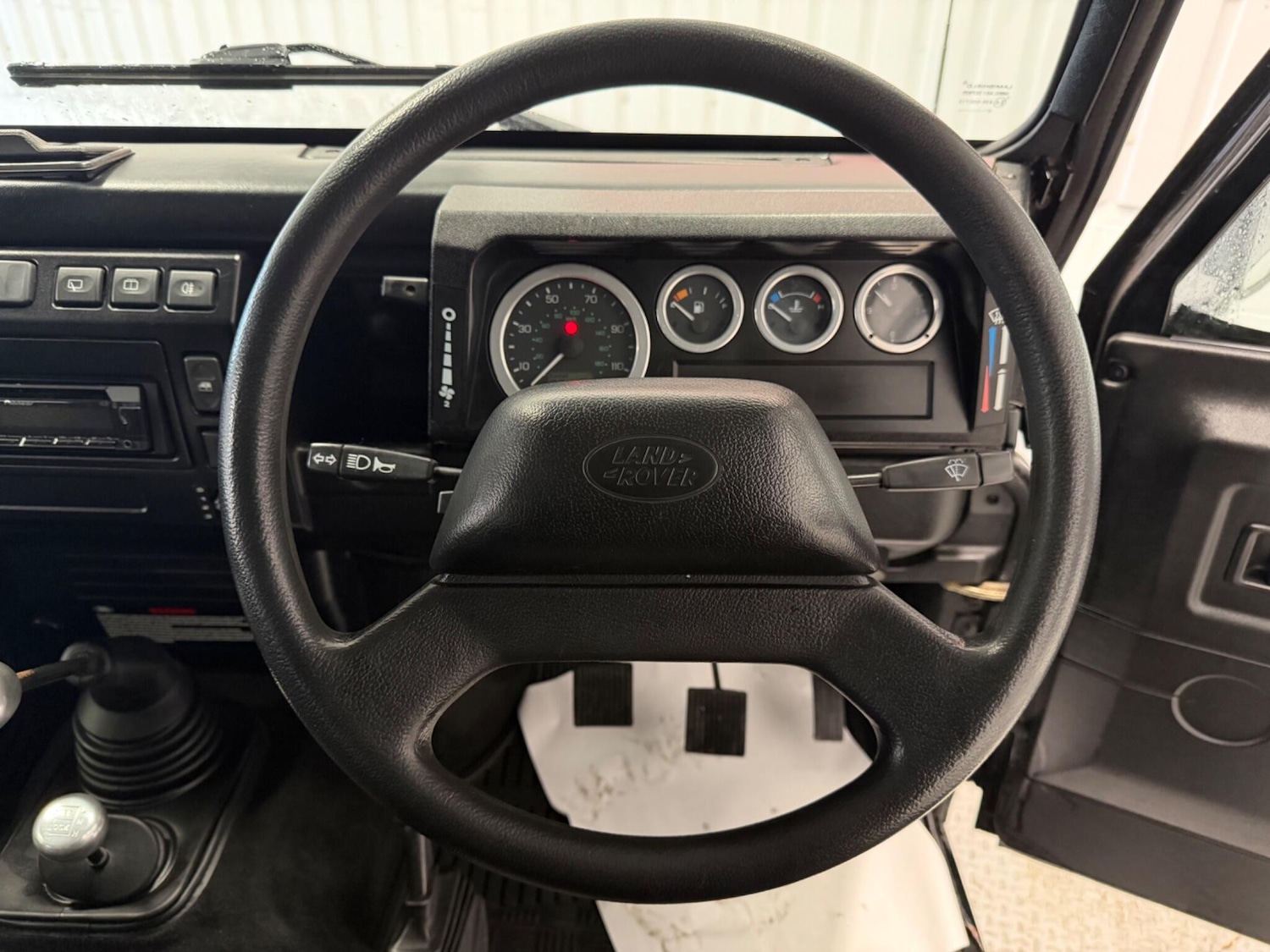 Used Land Rover Defender 90 for sale - 77510220: Photo 17