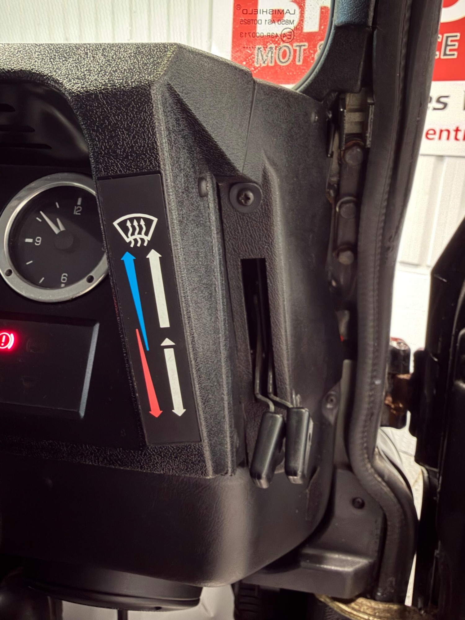 Used Land Rover Defender 90 for sale - 77510220: Photo 19