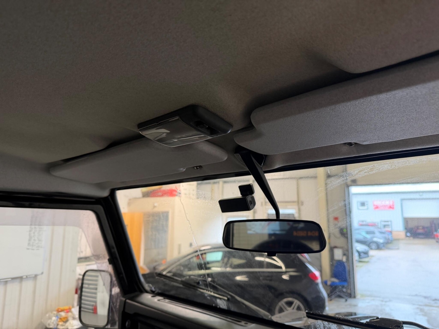 Used Land Rover Defender 90 for sale - 77510220: Photo 26