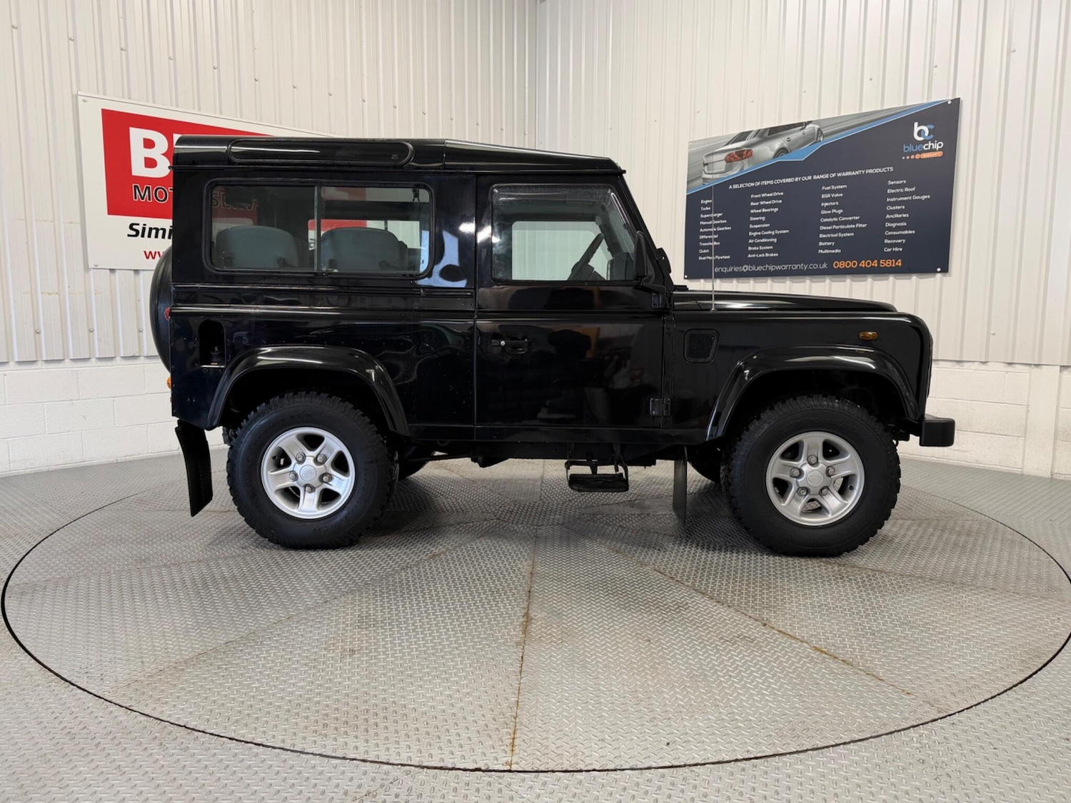 Used Land Rover Defender 90 for sale - 77510220: Photo 3