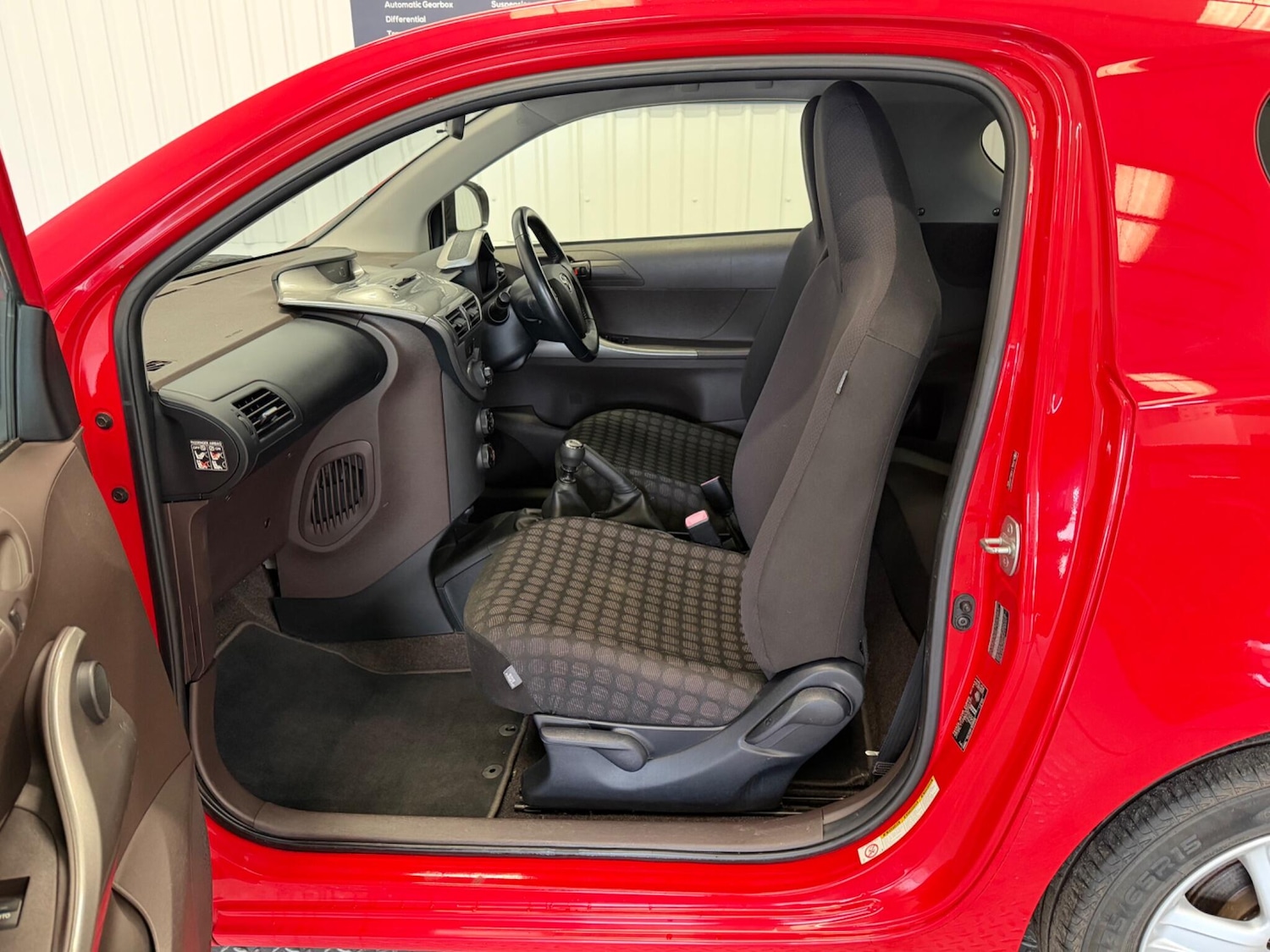 Used Toyota IQ 2009 for sale - 78100992: Photo 13