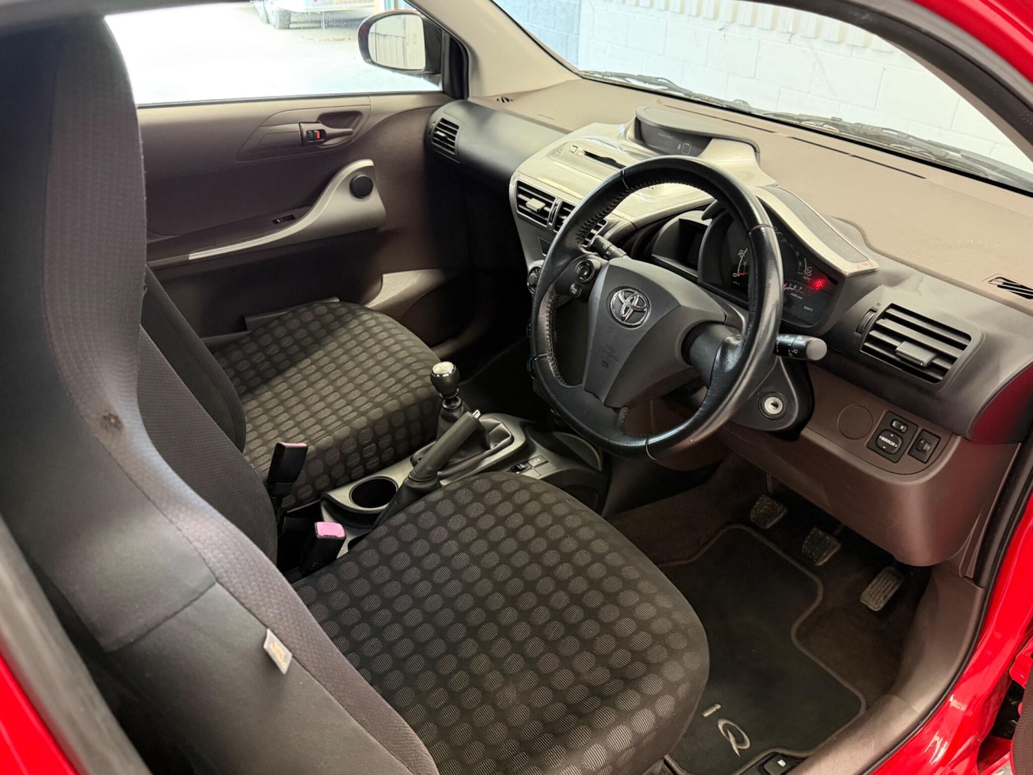 Used Toyota IQ 2009 for sale - 78100992: Photo 16