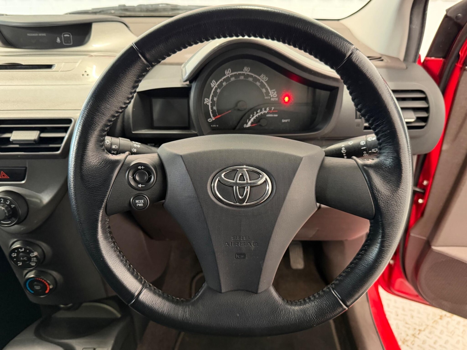 Used Toyota IQ 2009 for sale - 78100992: Photo 17