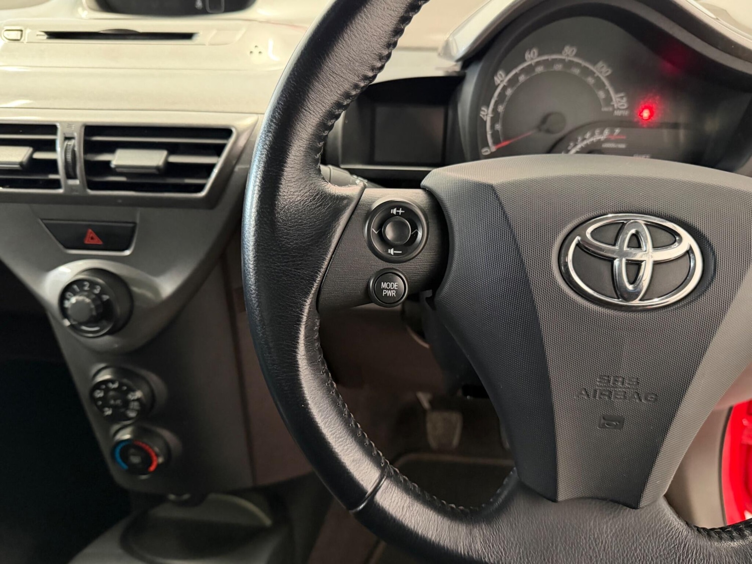 Used Toyota IQ 2009 for sale - 78100992: Photo 18