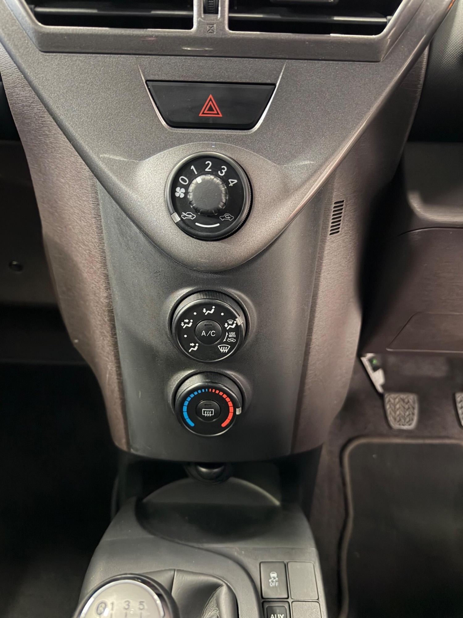 Used Toyota IQ 2009 for sale - 78100992: Photo 22