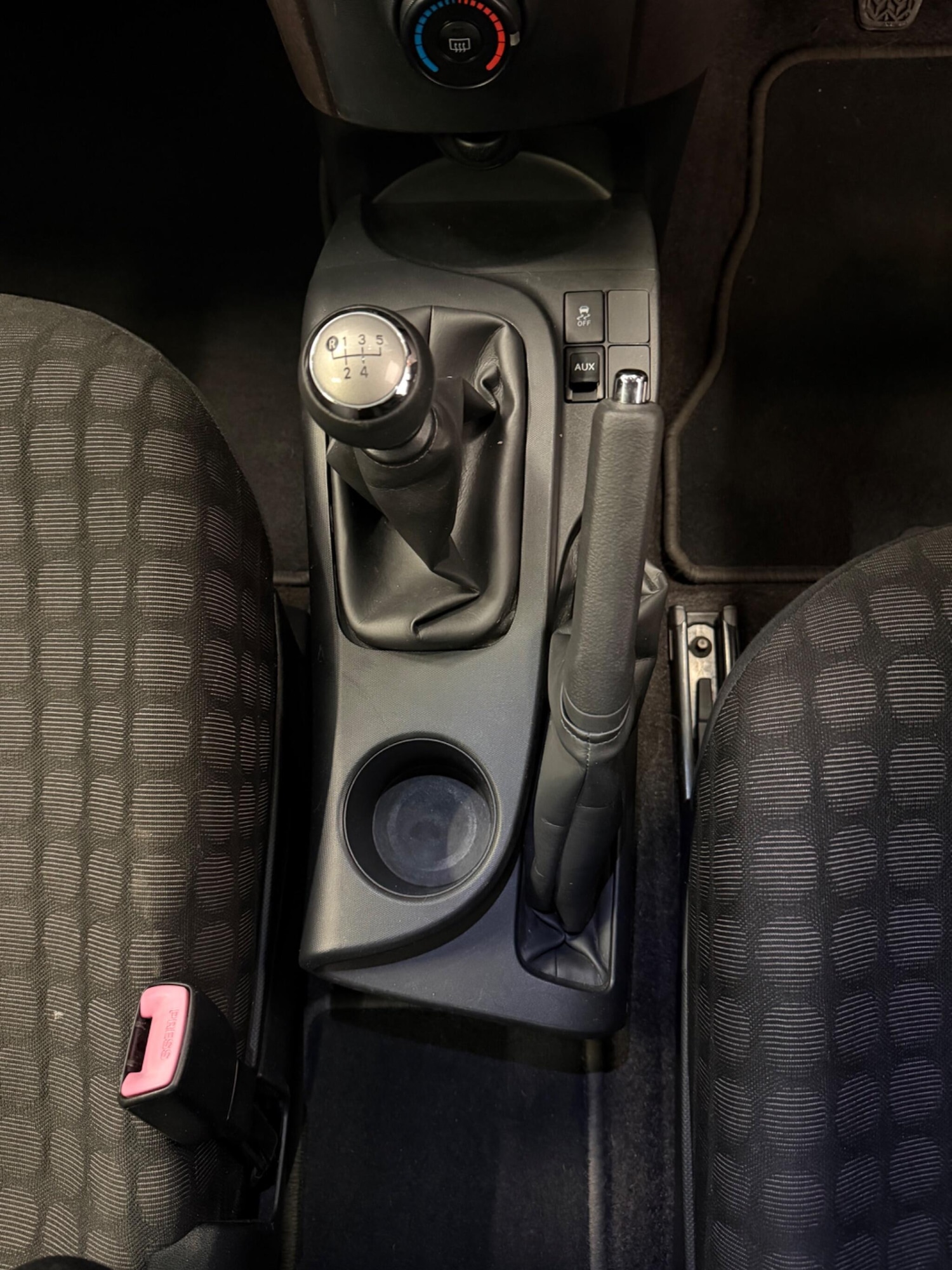 Used Toyota IQ 2009 for sale - 78100992: Photo 23