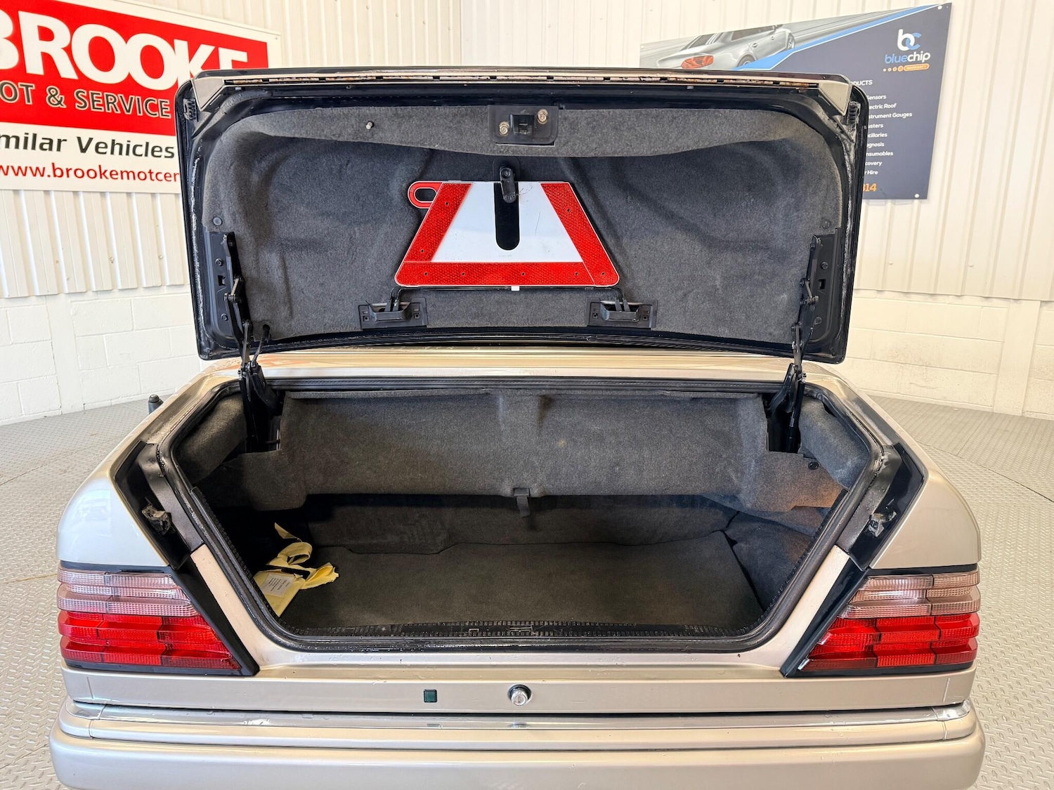 Used Mercedes-Benz E Class 1996 for sale - 77174976: Photo 13