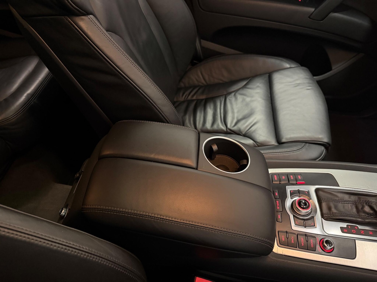 Used Audi Q7 2013 for sale - 76688599: Photo 34