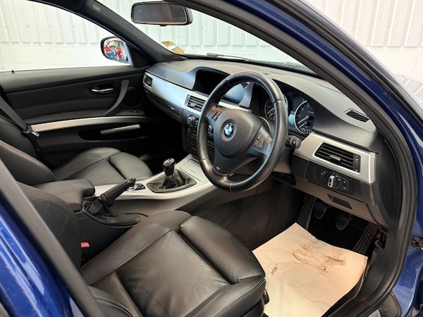 Used BMW 3 Series 2010 for sale - 76085282: Photo 18