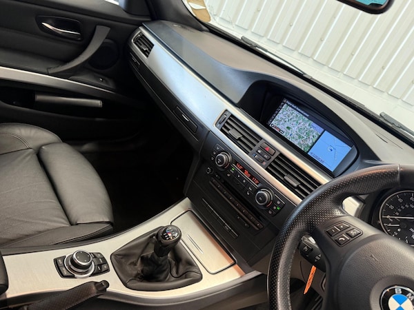 Used BMW 3 Series 2010 for sale - 76085282: Photo 24