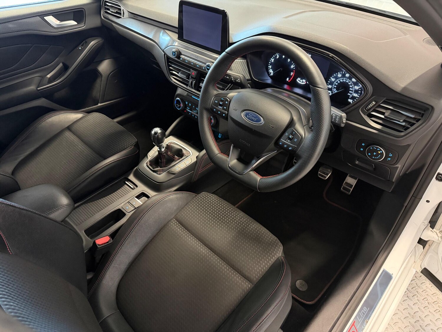 Used Ford Focus 2019 for sale - 76780943: Photo 17