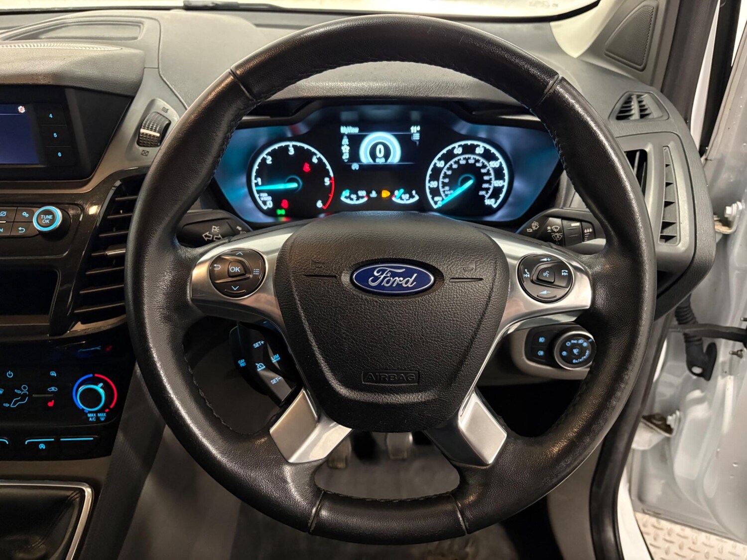 Used Ford Transit Connect 2019 for sale - 77838665: Photo 17