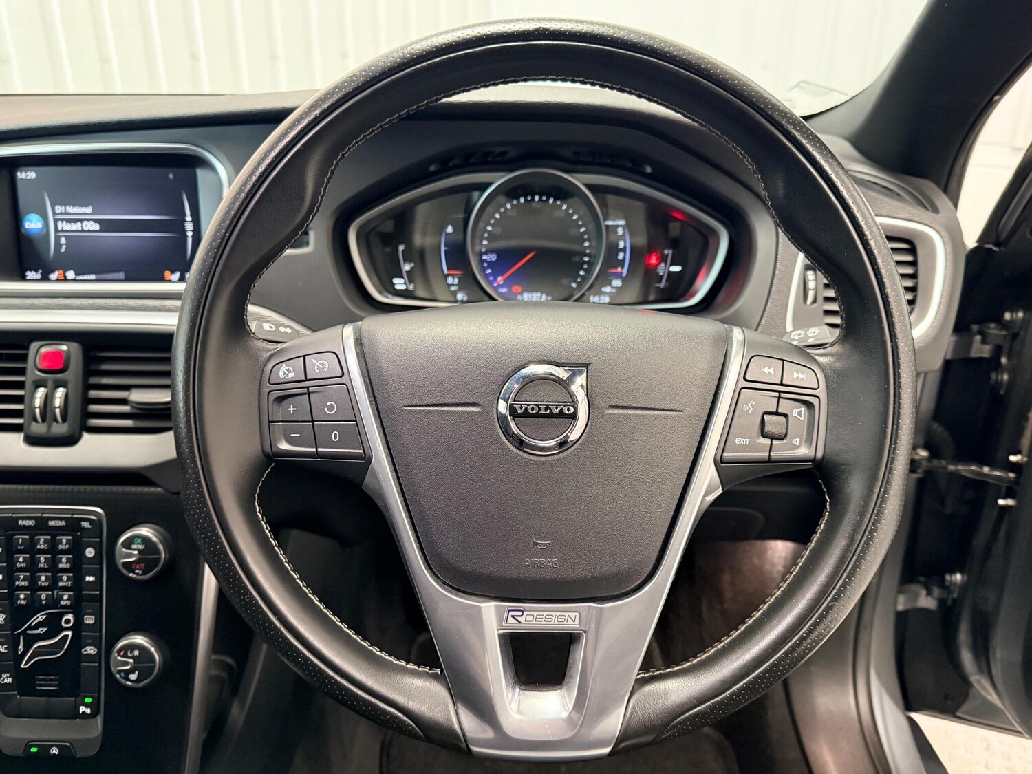 Used Volvo V40 2018 for sale - 76633705: Photo 22