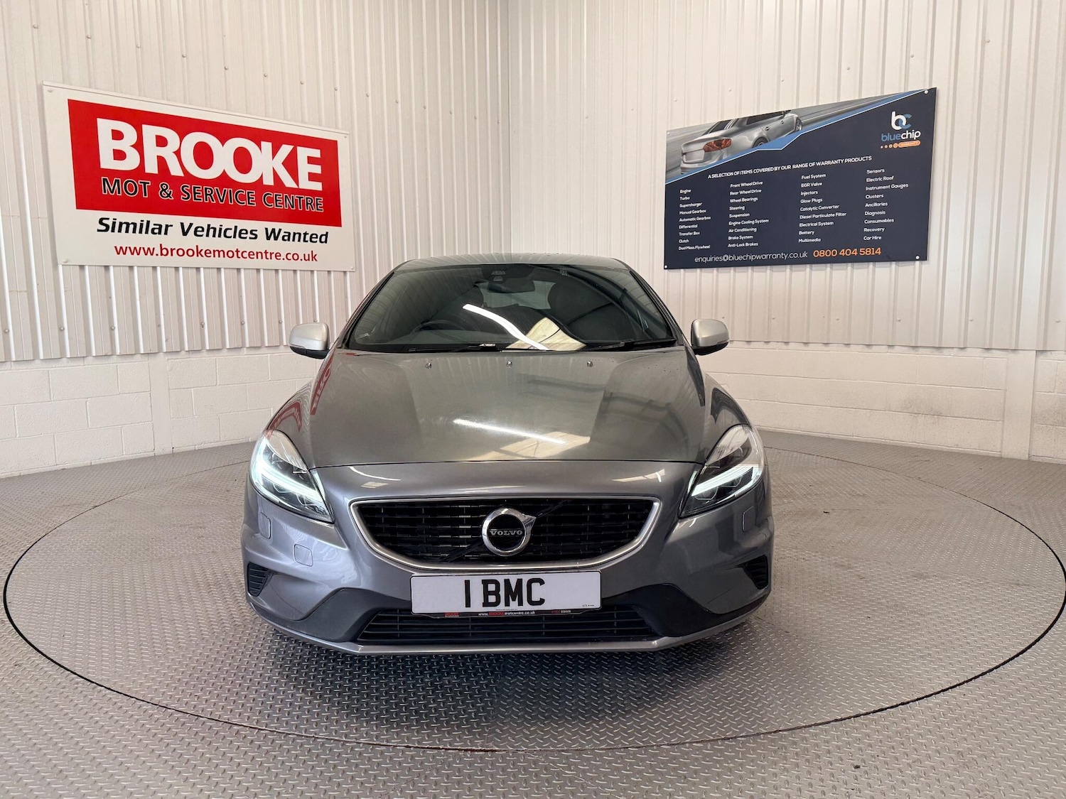 Used Volvo V40 2018 for sale - 76633705: Photo 3