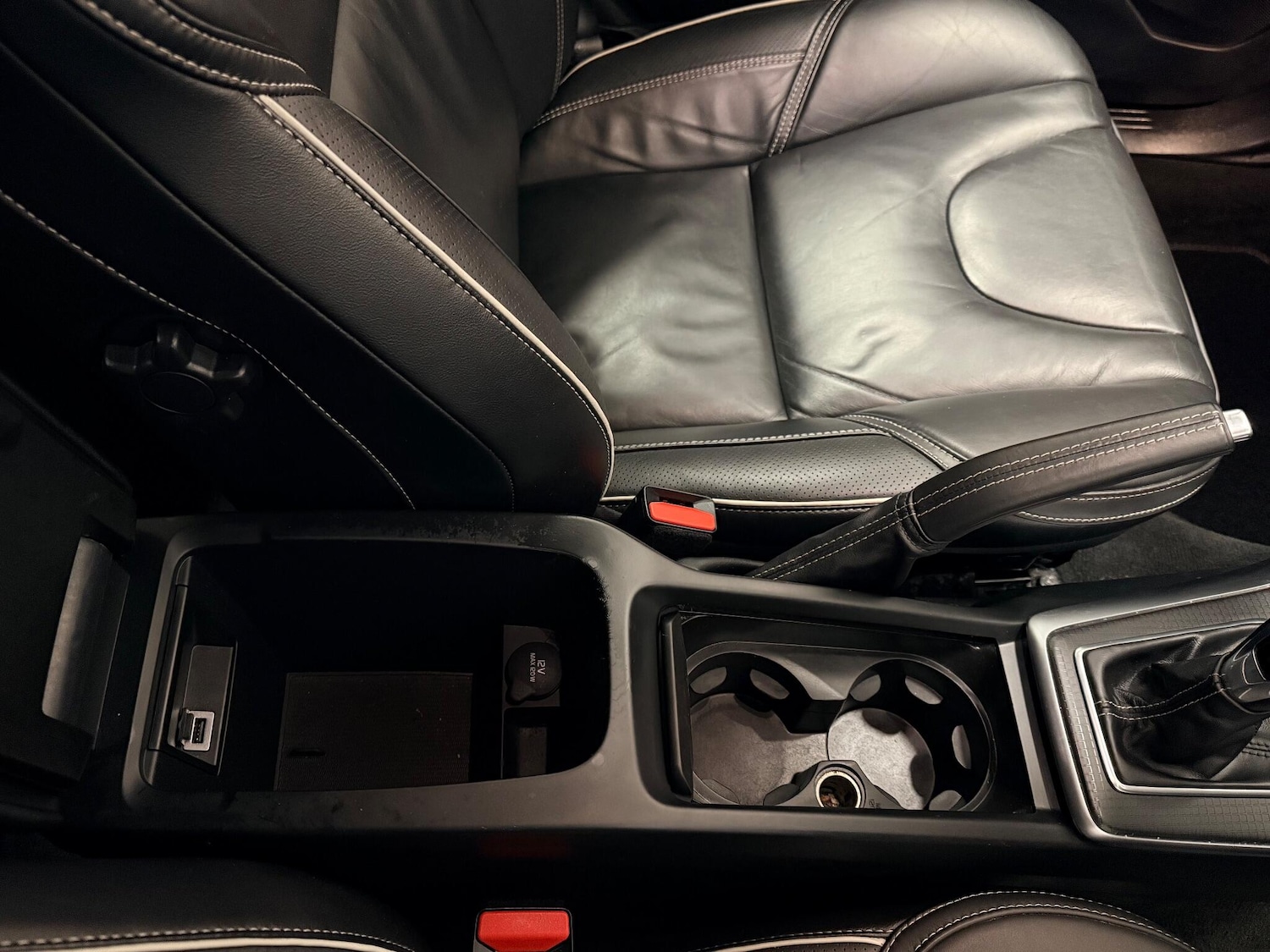 Used Volvo V40 2018 for sale - 76633705: Photo 30