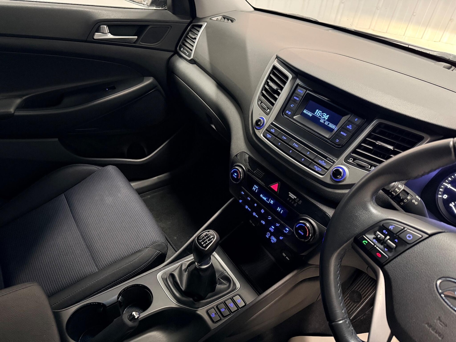 Used Hyundai TUCSON 2017 for sale - 76887291: Photo 26