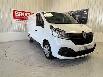 Renault Trafic feature image