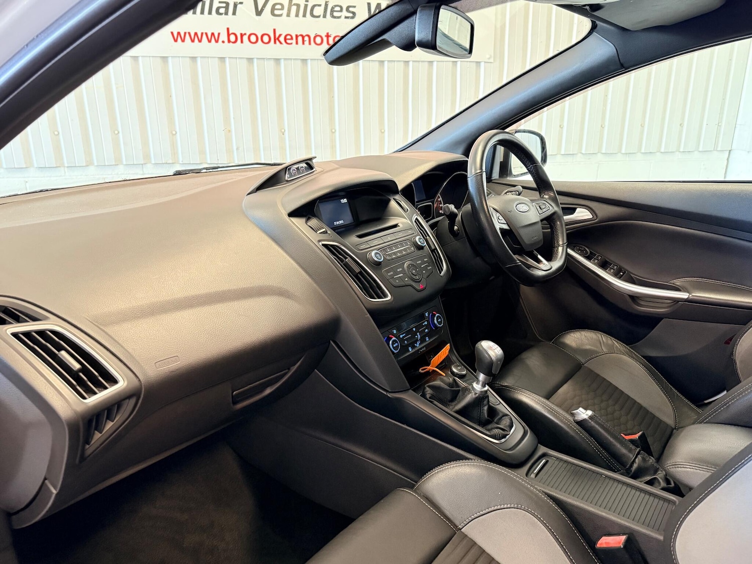 Used Ford Focus 2015 for sale - 76702167: Photo 11