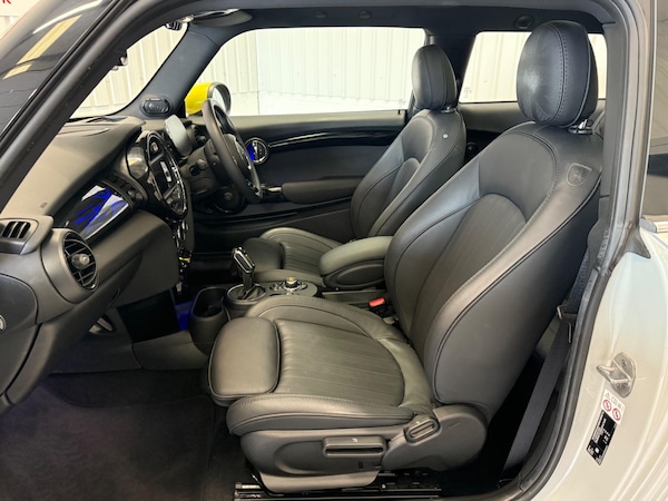Used MINI Hatch 2021 for sale - 76325919: Photo 10