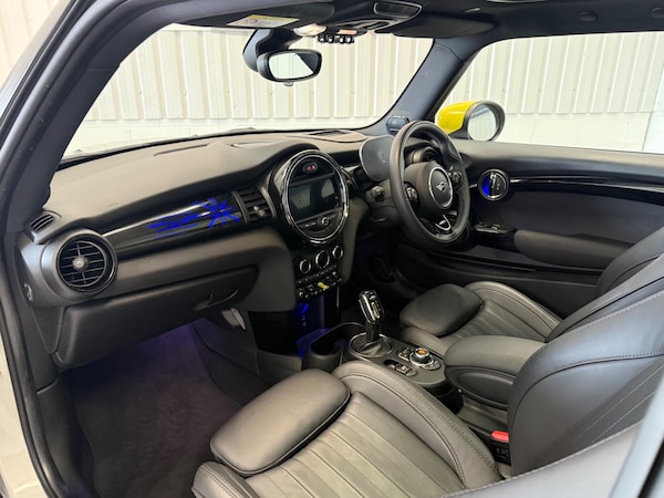 Used MINI Hatch 2021 for sale - 76325919: Photo 11
