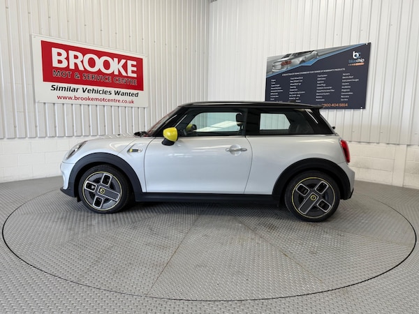 Used MINI Hatch 2021 for sale - 76325919: Photo 12