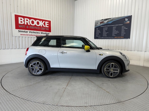 Used MINI Hatch 2021 for sale - 76325919: Photo 6