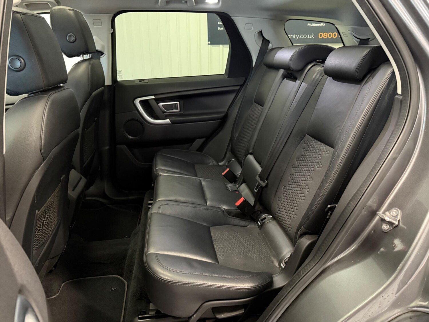 Used Land Rover Discovery Sport 2017 for sale - 76388512: Photo 16