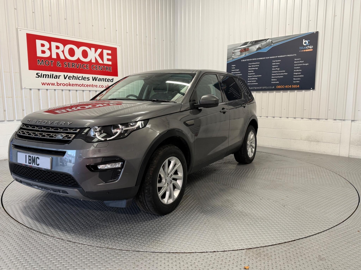 Used Land Rover Discovery Sport 2017 for sale - 76388512: Photo 3