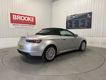 Used Alfa Romeo Spider 2008 for sale - 78562244: Photo