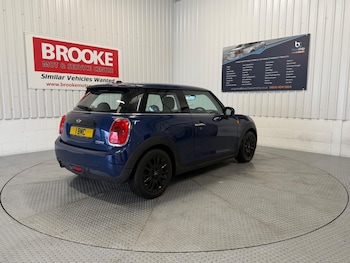Used MINI Hatch 2018 for sale - 77496983: Photo