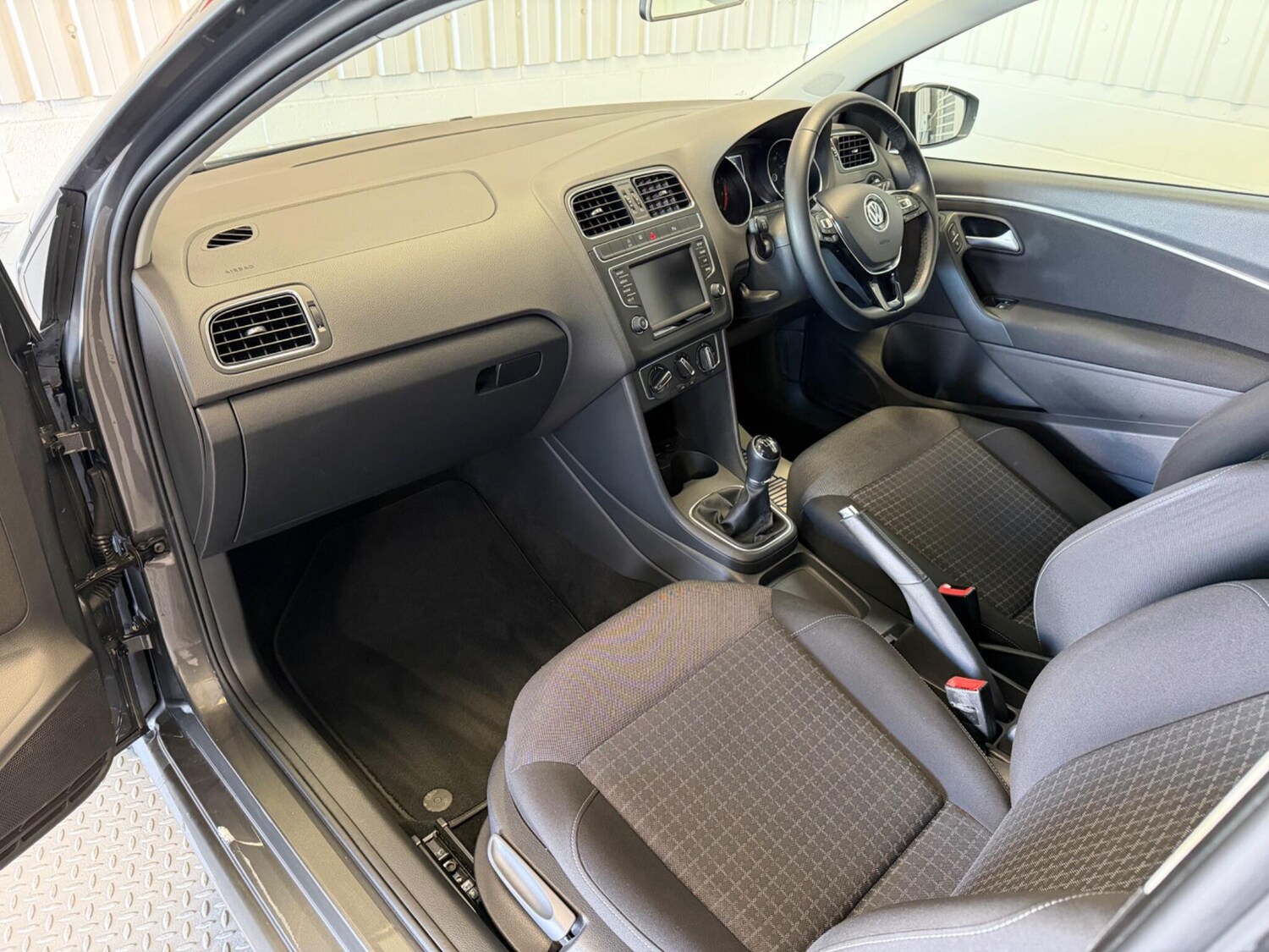 Used Volkswagen Polo for sale - 78034890: Photo 14