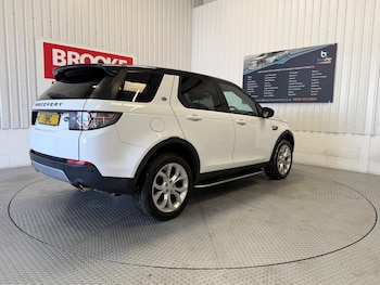 Used Land Rover Discovery Sport 2015 for sale - 78404124: Photo
