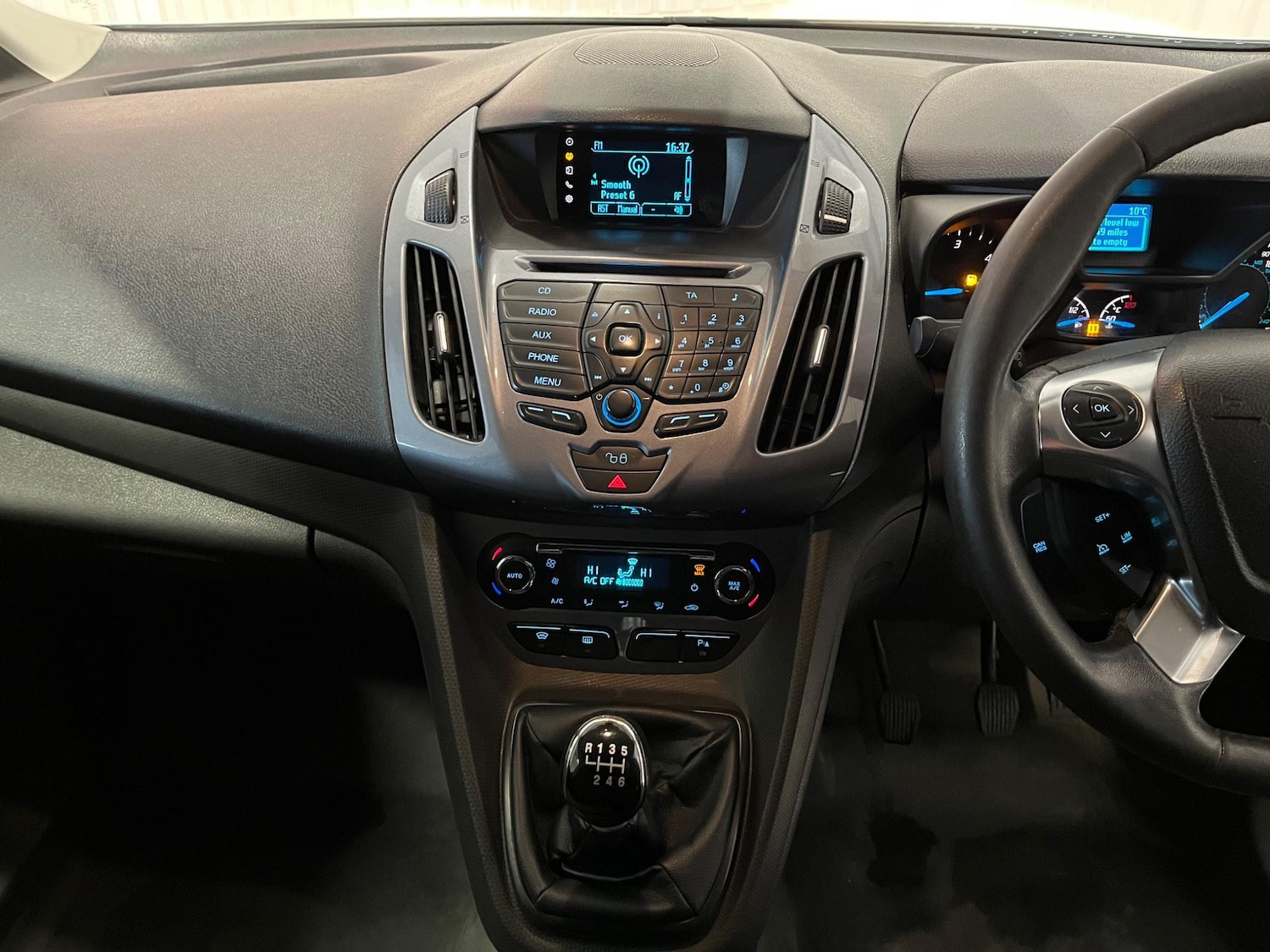 Used Ford Transit Connect 2015 for sale - 76801264: Photo 23