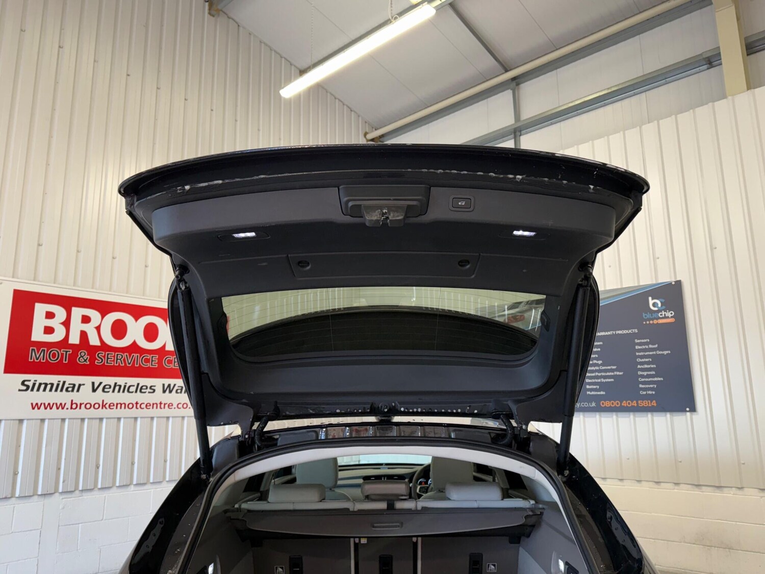 Used Jaguar XF 2018 for sale - 76349134: Photo 16