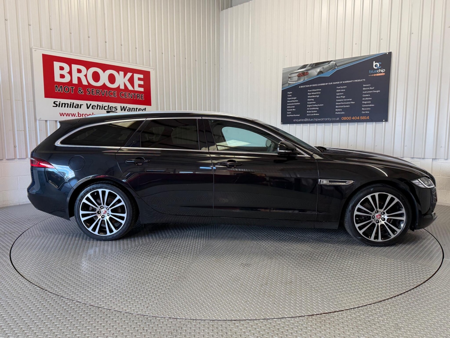 Used Jaguar XF 2018 for sale - 76349134: Photo 6