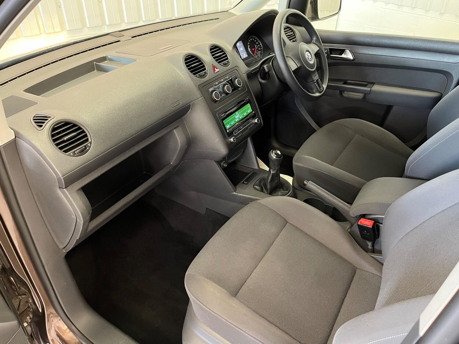 Used Volkswagen Caddy Maxi Life 2013 for sale - 77839304: Photo 13