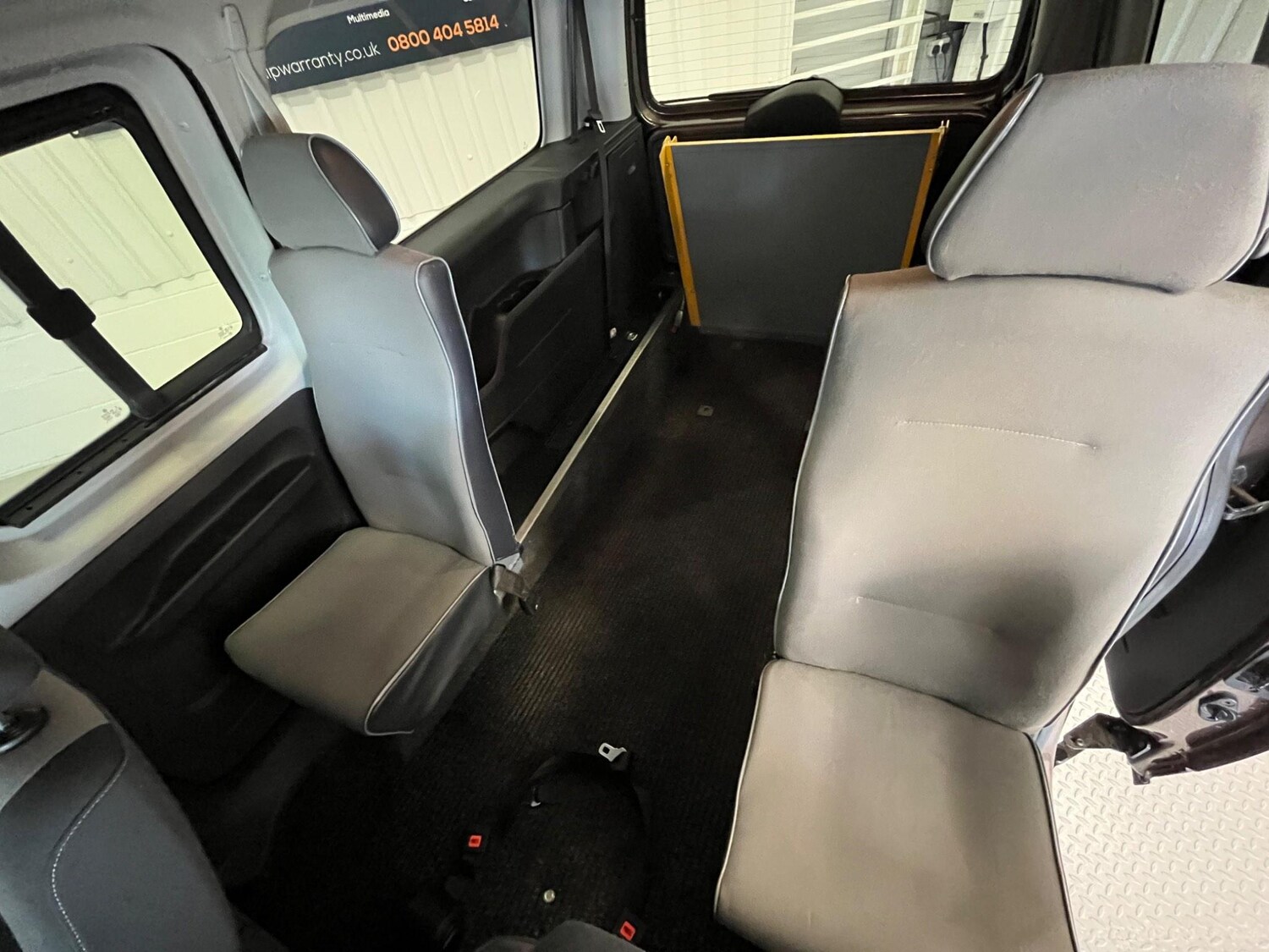 Used Volkswagen Caddy Maxi Life 2013 for sale - 77839304: Photo 17