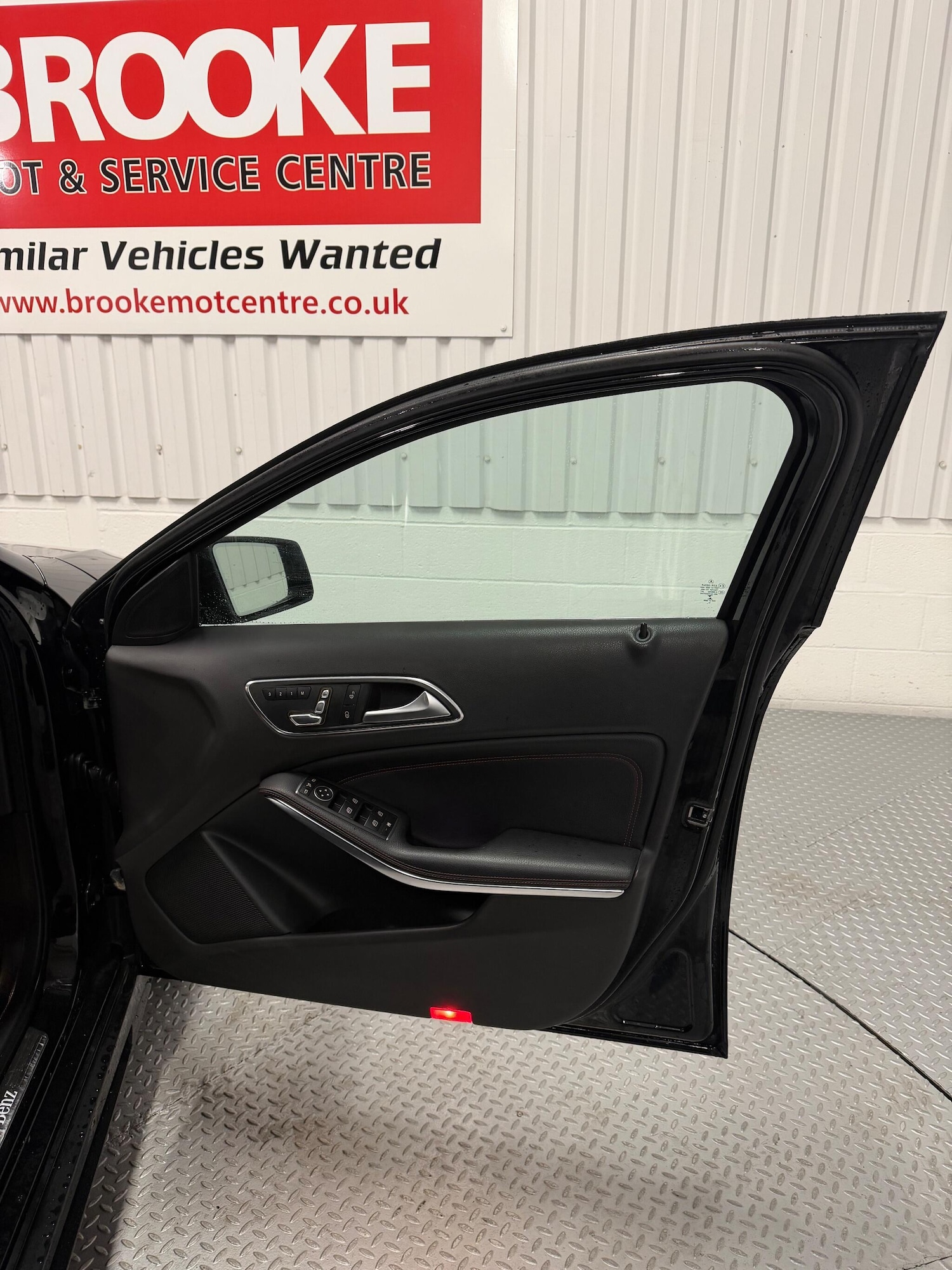 Used Mercedes-Benz A-Class 2017 for sale - 77359217: Photo 18