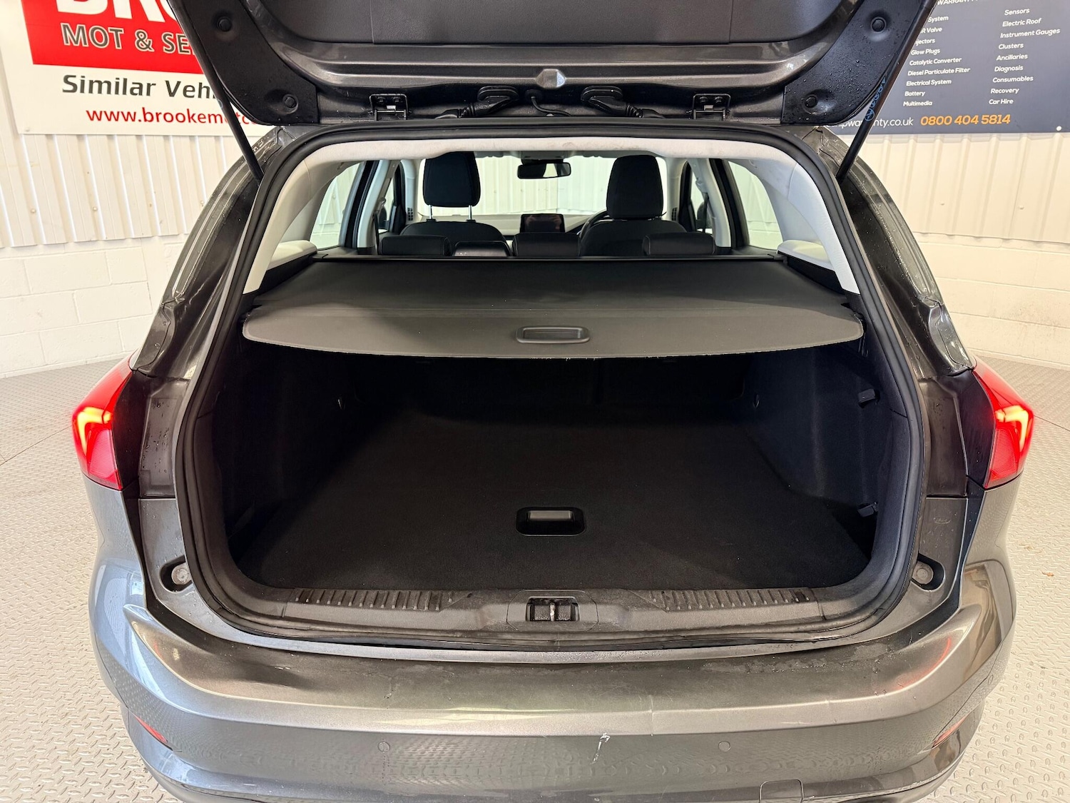 Used Ford Focus 2020 for sale - 76898527: Photo 15