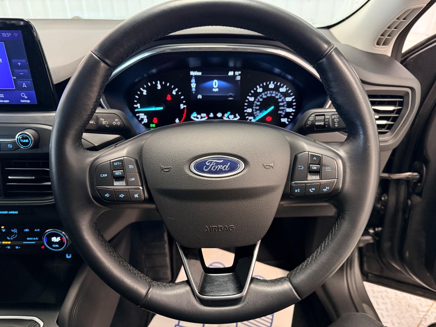 Used Ford Focus 2020 for sale - 76898527: Photo 21