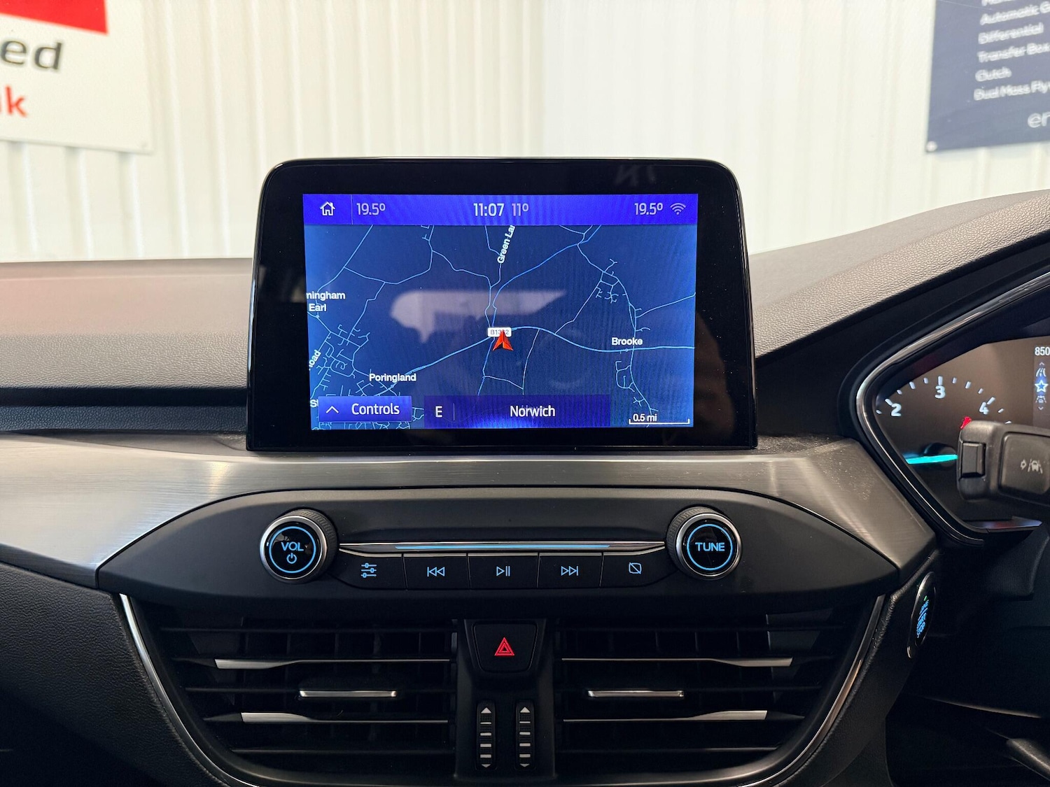 Used Ford Focus 2020 for sale - 76898527: Photo 27