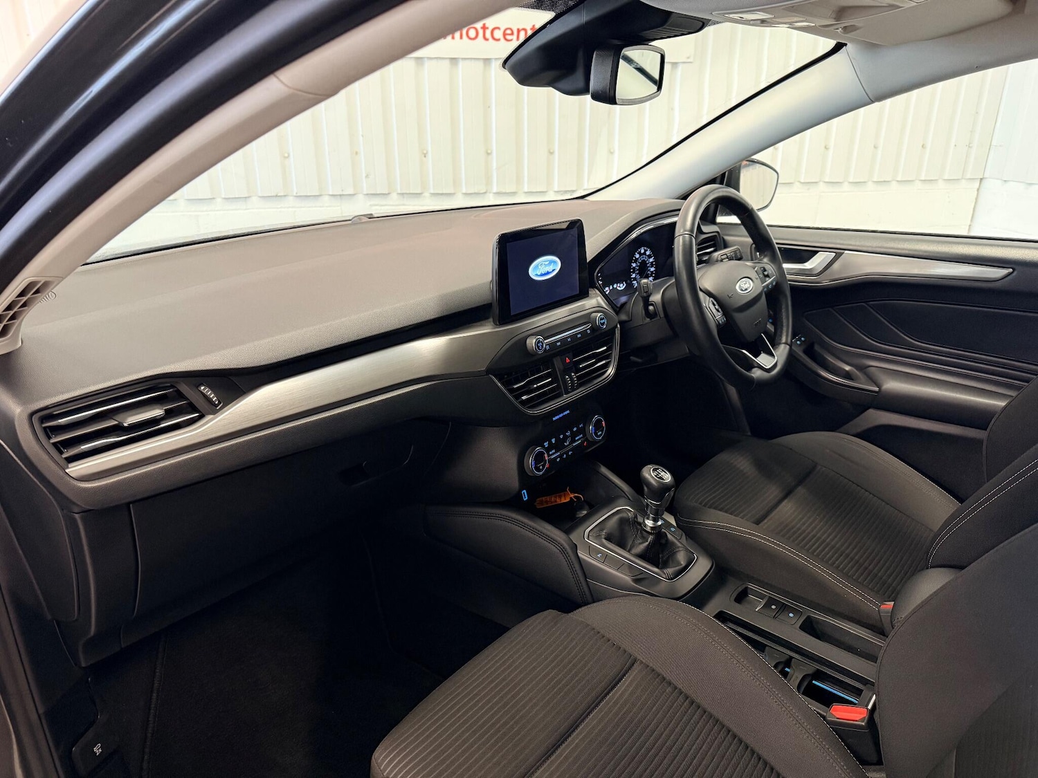 Used Ford Focus 2020 for sale - 76898527: Photo 7