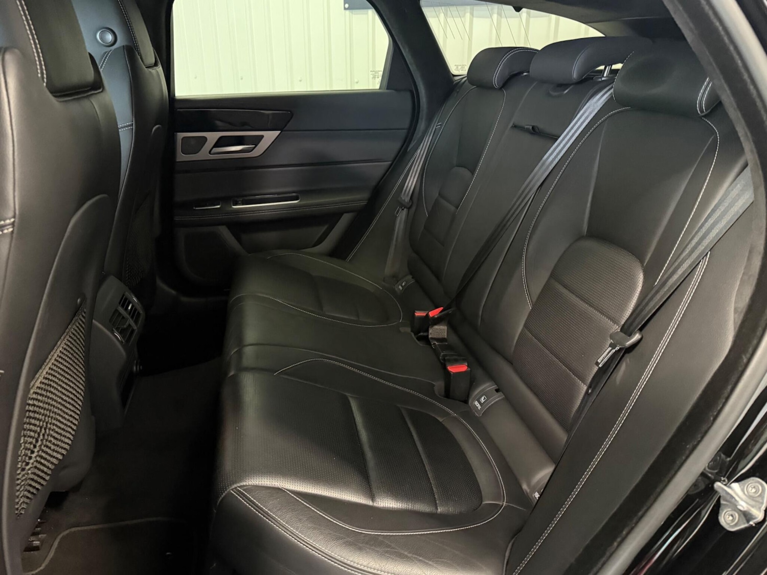 Used Jaguar XF 2019 for sale - 76137500: Photo 10